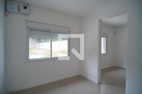 Casa à venda com 2 quartos, 110m² em Vila Nova, Novo Hamburgo