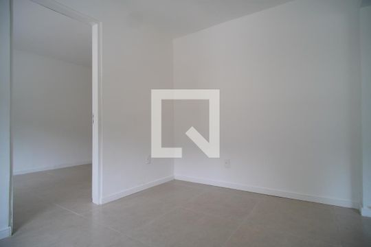 Sala de casa à venda com 2 quartos, 110m² em Vila Nova, Novo Hamburgo