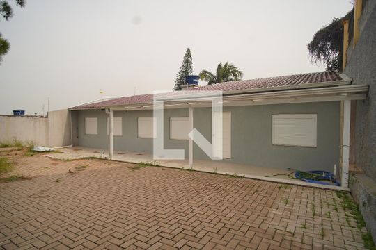 Área externa de casa à venda com 2 quartos, 110m² em Vila Nova, Novo Hamburgo