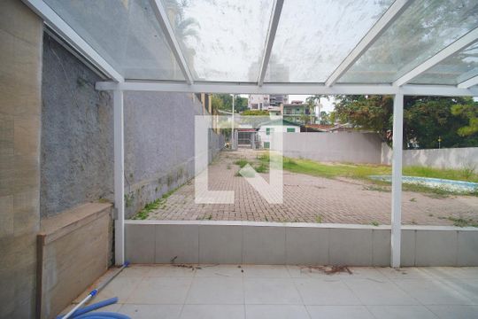 Vista do Quarto 1 de casa à venda com 2 quartos, 110m² em Vila Nova, Novo Hamburgo