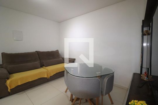 Sala de apartamento à venda com 2 quartos, 50m² em Vila Apiai, Santo André