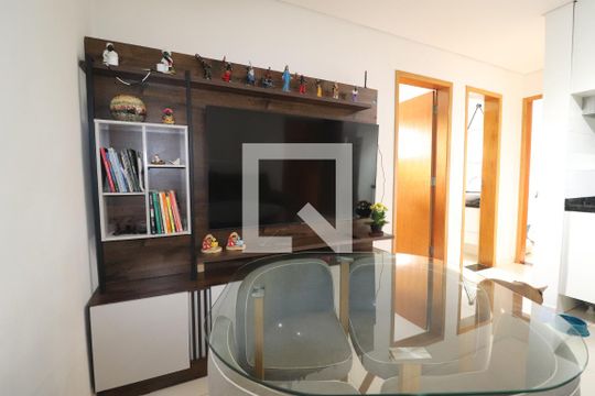 Sala de apartamento à venda com 2 quartos, 50m² em Vila Apiai, Santo André
