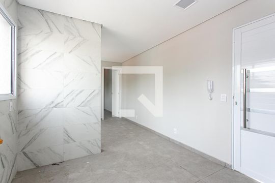 Cozinha de apartamento à venda com 2 quartos, 65m² em Penha de França, São Paulo