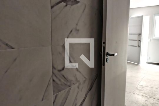 Banheiro de apartamento para alugar com 2 quartos, 37m² em Penha de França, São Paulo