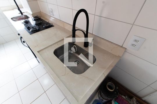 Cozinha de apartamento à venda com 2 quartos, 46m² em Vila Miguel Vicente Cury, Campinas
