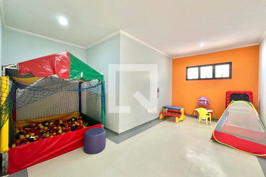 Área comum de apartamento para alugar com 2 quartos, 98m² em Vila Alexandria, São Paulo