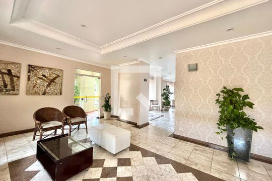 Hall social de apartamento para alugar com 2 quartos, 98m² em Vila Alexandria, São Paulo