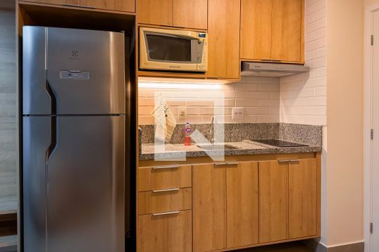 Cozinha de apartamento para alugar com 1 quarto, 33m² em Vila Mariana, São Paulo