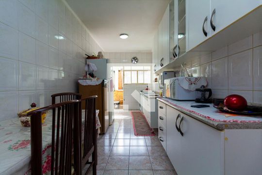 Cozinha de casa à venda com 3 quartos, 175m² em Vila Paranagua, São Paulo