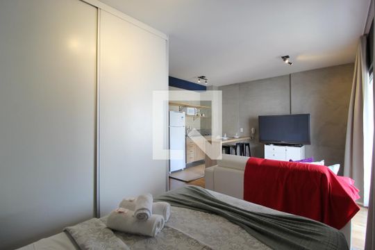 Sala/Quarto de kitnet/studio à venda com 1 quarto, 39m² em Itaim Bibi, São Paulo