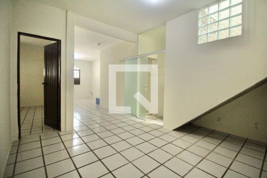 Sala de casa para alugar com 3 quartos, 160m² em Jardim Armação, Salvador