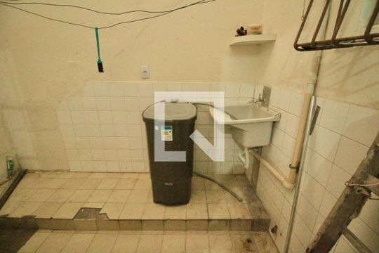 Cozinha e Área de Serviço de casa para alugar com 3 quartos, 160m² em Jardim Armação, Salvador