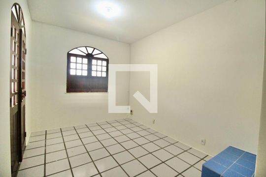 Casa para alugar com 3 quartos, 160m² em Jardim Armação, Salvador
