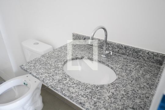 Banheiro Social de apartamento à venda com 2 quartos, 44m² em Belenzinho, São Paulo