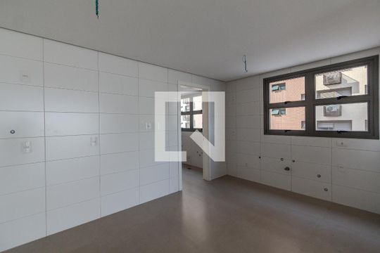 Cozinha de apartamento à venda com 3 quartos, 209m² em Tristeza, Porto Alegre