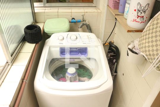 Área de Serviço de apartamento para alugar com 2 quartos, 70m² em Pompeia, São Paulo