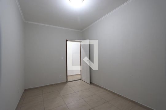 Quarto 2 de casa para alugar com 3 quartos, 191m² em Jardim Planalto, São Paulo