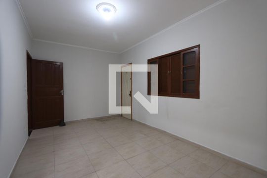 Suíte de casa para alugar com 3 quartos, 191m² em Jardim Planalto, São Paulo