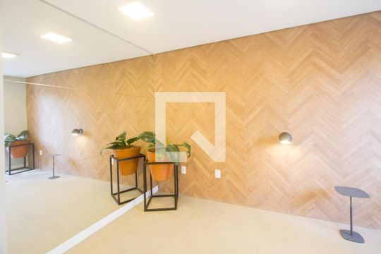 Hall de apartamento para alugar com 2 quartos, 55m² em Santo Amaro, São Paulo