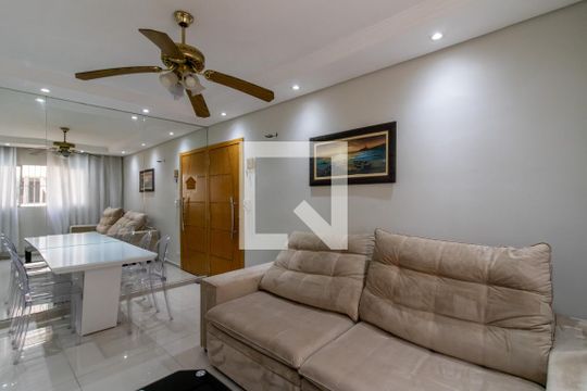 Sala de apartamento à venda com 3 quartos, 67m² em Jardim Santa Mena, Guarulhos