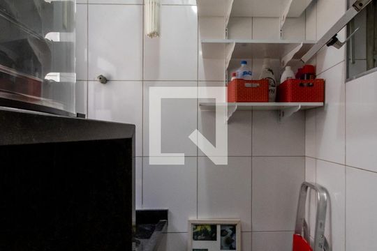 Área de Serviço de apartamento à venda com 3 quartos, 67m² em Jardim Santa Mena, Guarulhos
