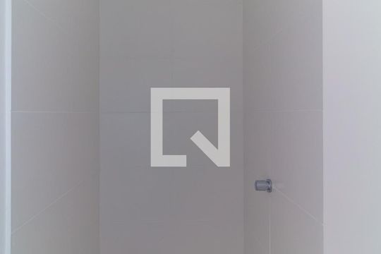 Banheiro de apartamento para alugar com 2 quartos, 32m² em Vila Ema, São Paulo