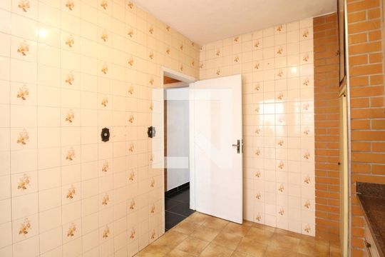 Cozinha de casa para alugar com 2 quartos, 500m² em Jardim Virginia Bianca, São Paulo