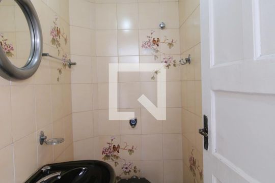Lavabo de casa para alugar com 2 quartos, 500m² em Jardim Virginia Bianca, São Paulo