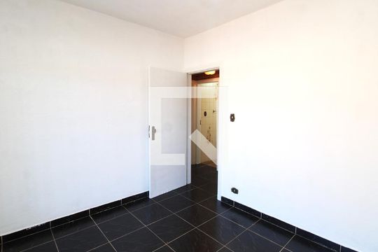 Quarto 1 de casa para alugar com 2 quartos, 500m² em Jardim Virginia Bianca, São Paulo