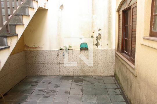 Quintal de casa à venda com 5 quartos, 185m² em Vila Dom Pedro Ii, São Paulo