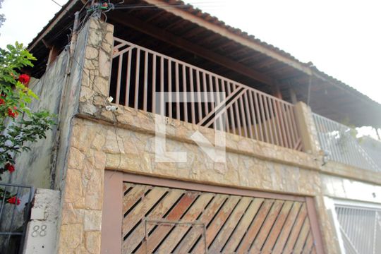 Fachada de casa à venda com 5 quartos, 185m² em Vila Dom Pedro Ii, São Paulo