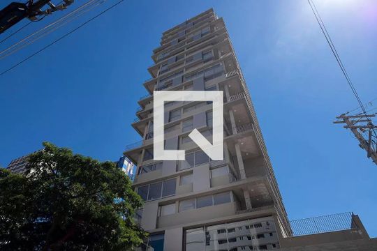 Fachada de kitnet/studio para alugar com 1 quarto, 30m² em Jardins, São Paulo