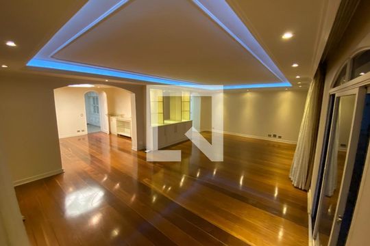 Apartamento para alugar com 4 quartos, 340m² em Vila Andrade, São Paulo