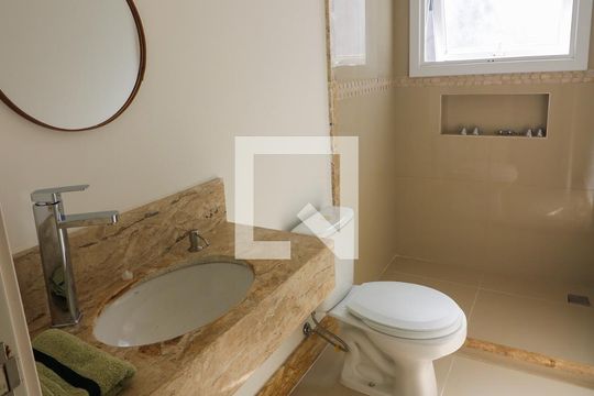 Banheiro da Suíte 3 de casa de condomínio para alugar com 5 quartos, 345m² em Belém Novo, Porto Alegre
