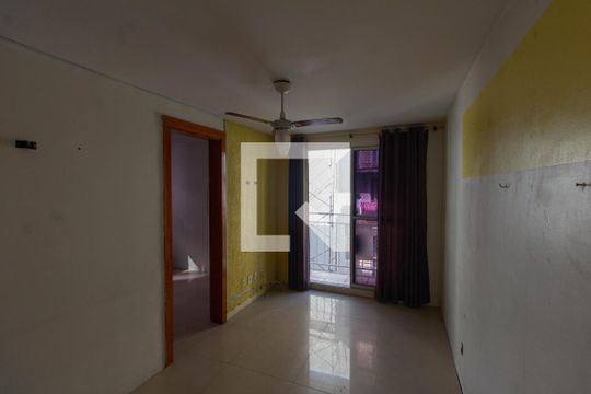 Sala de apartamento à venda com 2 quartos, 60m² em Santos Dumont, São Leopoldo