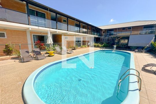 Área comum - Piscina de apartamento para alugar com 2 quartos, 60m² em São João do Rio Vermelho, Florianópolis