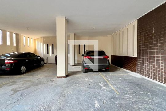 Garagem de apartamento à venda com 4 quartos, 260m² em Buritis, Belo Horizonte