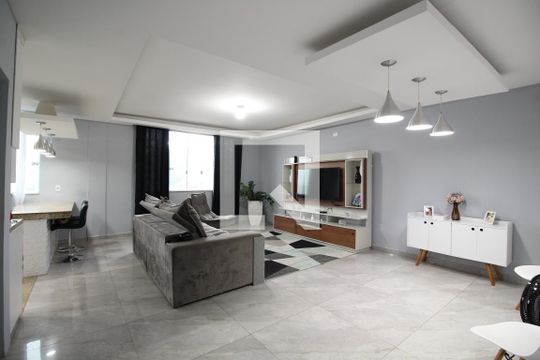 Casa de Condomínio à venda com 5 quartos, 350m² em Tauá, Rio de Janeiro