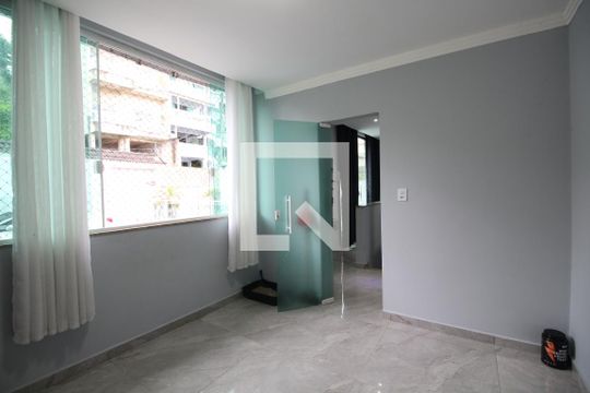 Quarto 1 de casa de condomínio à venda com 5 quartos, 350m² em Tauá, Rio de Janeiro