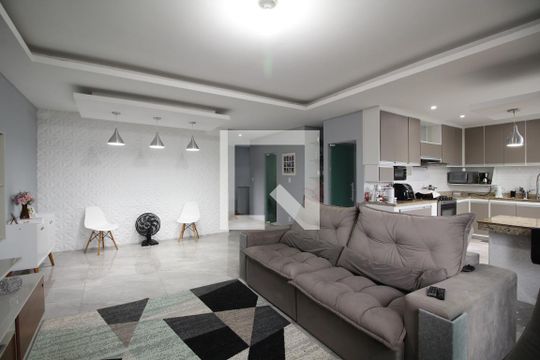 Sala de casa de condomínio à venda com 5 quartos, 350m² em Tauá, Rio de Janeiro