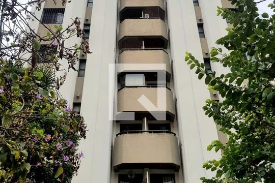 Fachada de apartamento à venda com 3 quartos, 74m² em Chora Menino, São Paulo