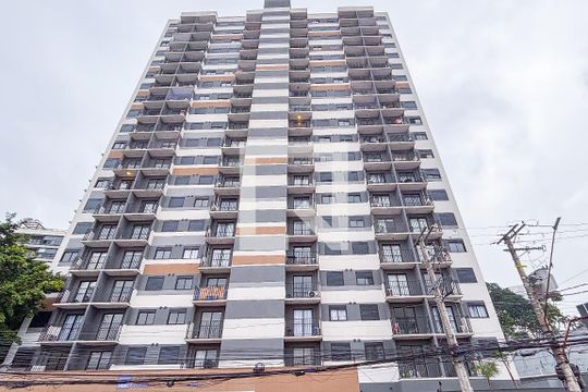 Fachada de apartamento para alugar com 1 quarto, 27m² em Pinheiros, São Paulo