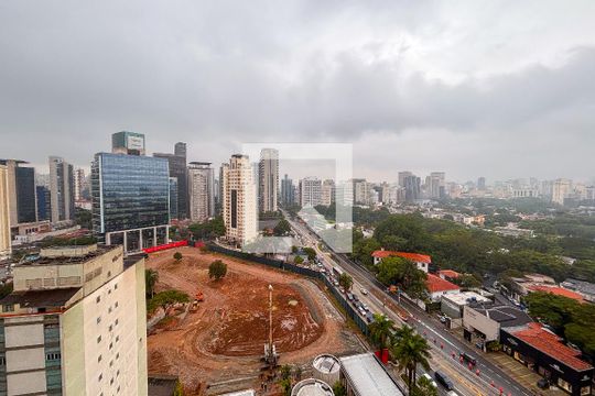 Vista Varanda de apartamento para alugar com 1 quarto, 27m² em Pinheiros, São Paulo