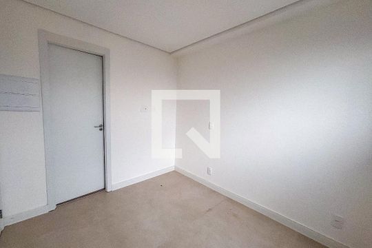 Suíte de apartamento para alugar com 1 quarto, 27m² em Pinheiros, São Paulo