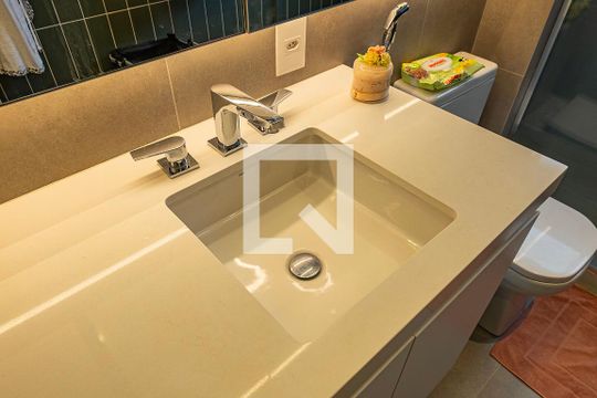 Banheiro da Suíte de apartamento para alugar com 1 quarto, 71m² em Paraíso, São Paulo