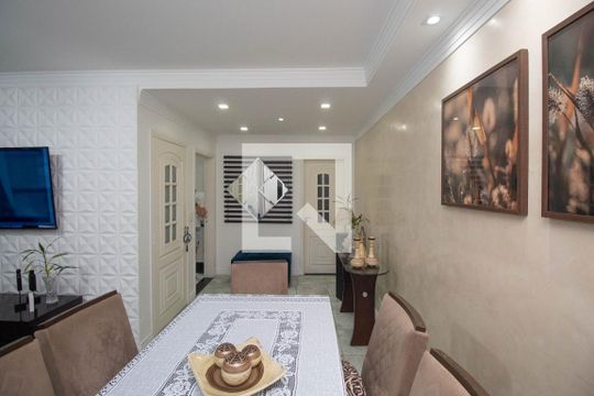 Sala de casa à venda com 4 quartos, 250m² em Vila Isolina Mazzei, São Paulo