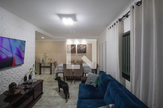 Sala de casa à venda com 4 quartos, 250m² em Vila Isolina Mazzei, São Paulo