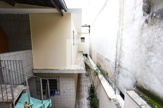 Quarto 2 vista de casa para alugar com 2 quartos, 50m² em Jardim Campo Limpo, São Paulo