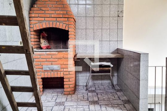 Área comum - Churrasqueira de casa para alugar com 2 quartos, 50m² em Jardim Campo Limpo, São Paulo