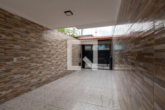 Garagem de casa à venda com 3 quartos, 110m² em Vila Antonieta, São Paulo